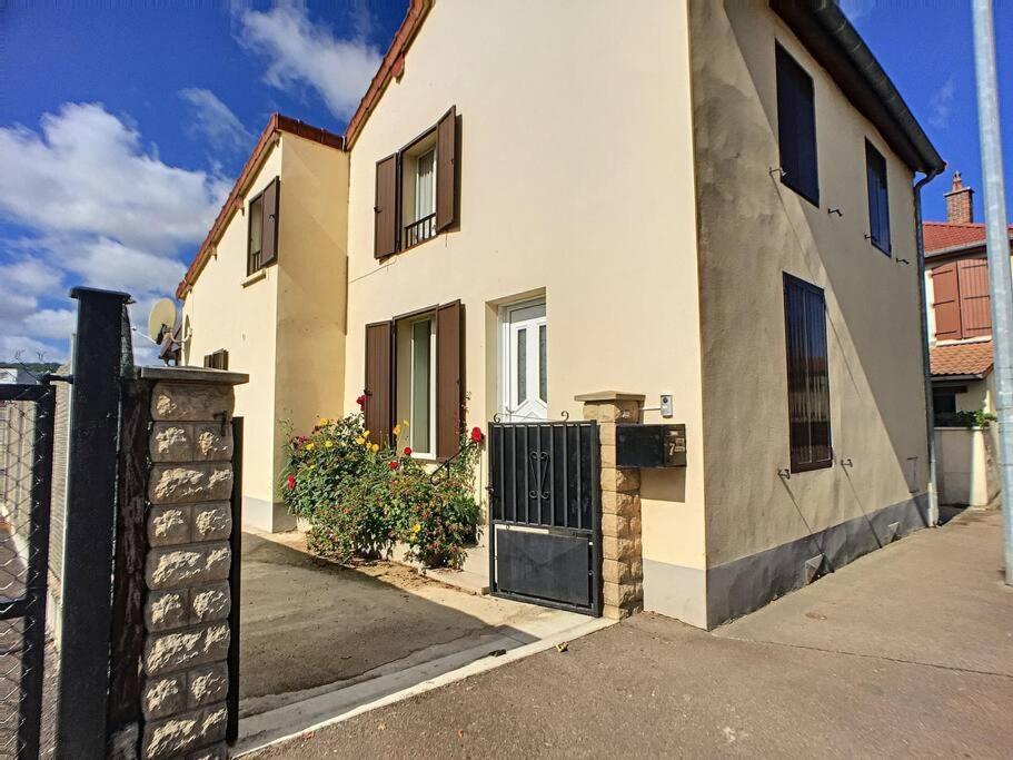L'Hirondelle Du Faubourg Βίλα Bar-sur-Aube Εξωτερικό φωτογραφία