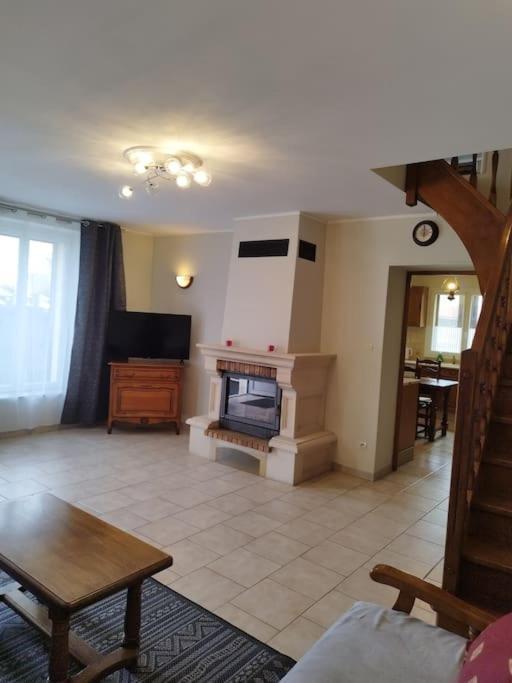 L'Hirondelle Du Faubourg Βίλα Bar-sur-Aube Εξωτερικό φωτογραφία